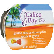 https://images.heb.com/is/image/HEBGrocery/prd-small/calico-bay-grilled-tuna-pumpkin-in-gravy-cat-food-002067926.jpg