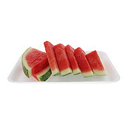 https://images.heb.com/is/image/HEBGrocery/prd-small/fresh-watermelon-slices-large-tray-6-7-ct-004021550.jpg