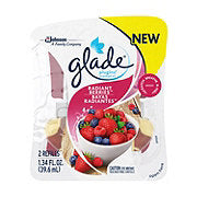 https://images.heb.com/is/image/HEBGrocery/prd-small/glade-fresh-berries-plugins-scented-oil-refills-001495979.jpg