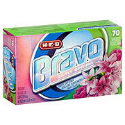 https://images.heb.com/is/image/HEBGrocery/prd-small/h-e-b-bravo-early-spring-fabric-softener-sheets-001661753.jpg