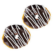 https://images.heb.com/is/image/HEBGrocery/prd-small/h-e-b-chocolate-iced-zebra-donuts-002022055.jpg