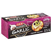 https://images.heb.com/is/image/HEBGrocery/prd-small/h-e-b-delicatessen-garlic-crackers-001852999.jpg