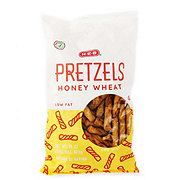 https://images.heb.com/is/image/HEBGrocery/prd-small/h-e-b-low-fat-honey-wheat-pretzels-001567071.jpg