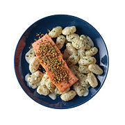 https://images.heb.com/is/image/HEBGrocery/prd-small/h-e-b-meal-simple-salmon-and-gnocchi-with-lemon-cream-sauce-003690055.jpg