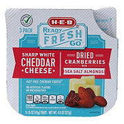 https://images.heb.com/is/image/HEBGrocery/prd-small/h-e-b-select-ingredients-sharp-white-cheddar-cheese-with-cranberries-almonds-snack-trays-003556077.jpg