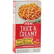 https://images.heb.com/is/image/HEBGrocery/prd-small/h-e-b-thick-creamy-macaroni-and-cheese-001901901.jpg