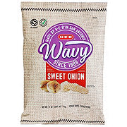 https://images.heb.com/is/image/HEBGrocery/prd-small/h-e-b-wavy-sweet-onion-potato-chips-001623236.jpg