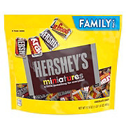 https://images.heb.com/is/image/HEBGrocery/prd-small/hershey-s-miniatures-chocolate-candy-assortment-002698558.jpg