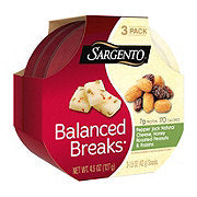 https://images.heb.com/is/image/HEBGrocery/prd-small/sargento-balanced-breaks-pepper-jack-cheese-with-peanuts-and-raisins-001999306.jpg