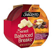 https://images.heb.com/is/image/HEBGrocery/prd-small/sargento-sweet-balanced-breaks-monterey-jack-natural-cheese-with-dried-cranberries-dark-chocolate-chunks-and-banana-chips-002088216.jpg